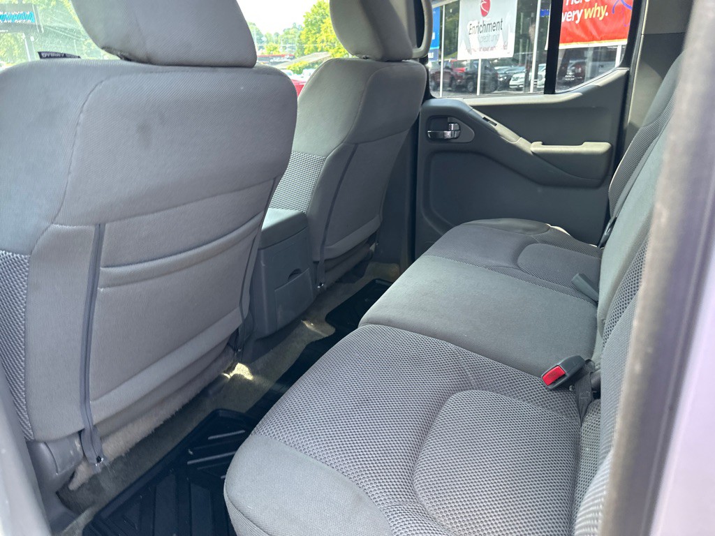 2018 Nissan Frontier Image 12