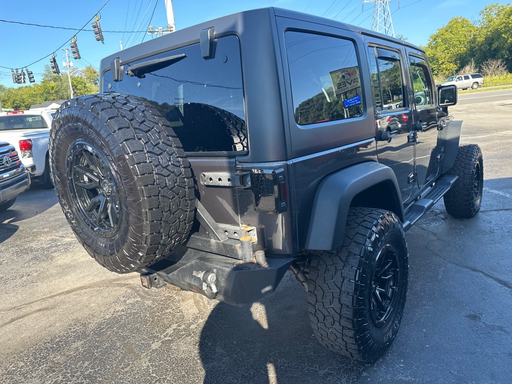 2017 Jeep Wrangler Unlimited Image 3