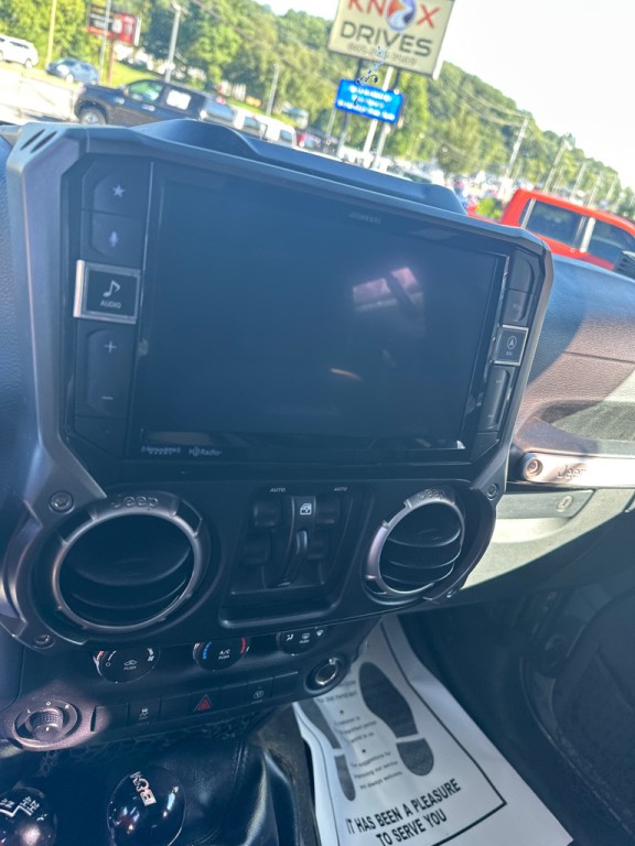 2017 Jeep Wrangler Unlimited Image 18