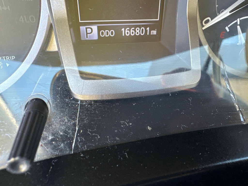 2017 Toyota Tacoma Image 13