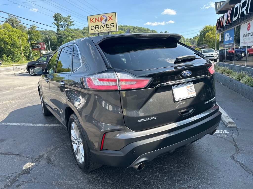2019 Ford Edge Image 2