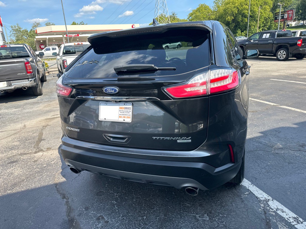 2019 Ford Edge Image 3