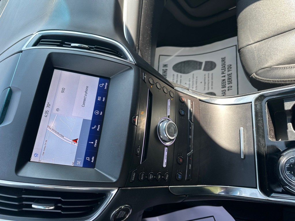 2019 Ford Edge Image 15