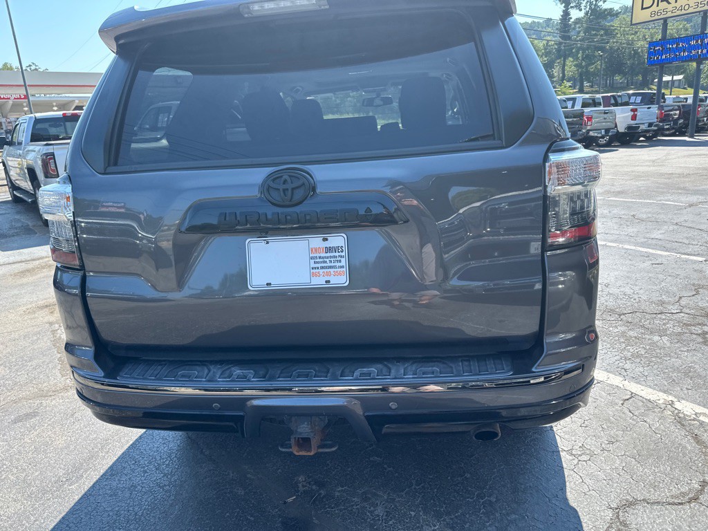 2019 Toyota 4Runner Image 3