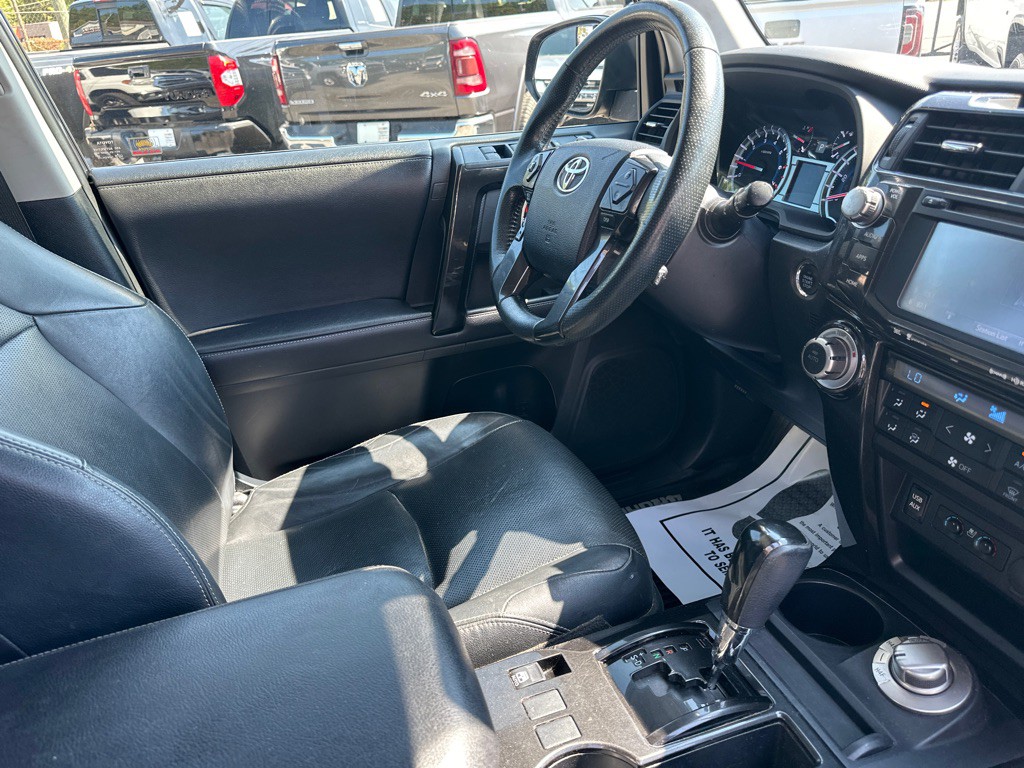 2019 Toyota 4Runner Image 9