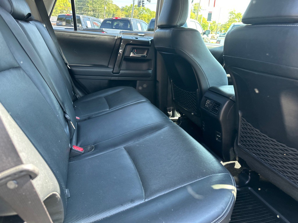 2019 Toyota 4Runner Image 12