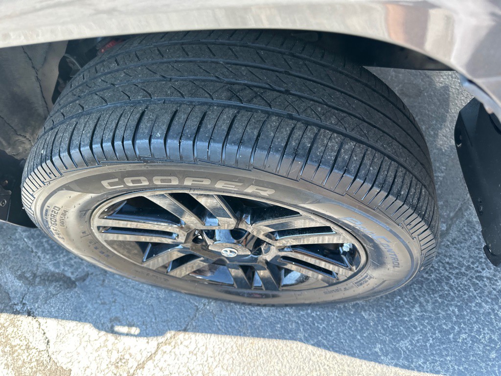 2019 Toyota 4Runner Image 15