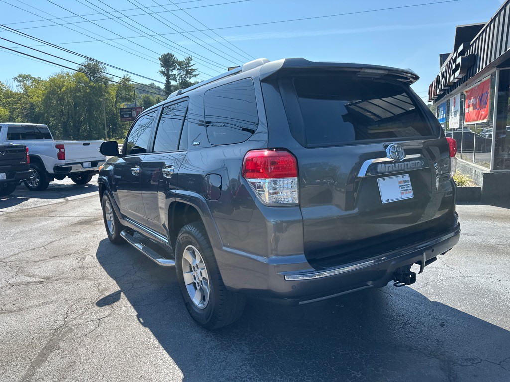2012 Toyota 4Runner Image 2