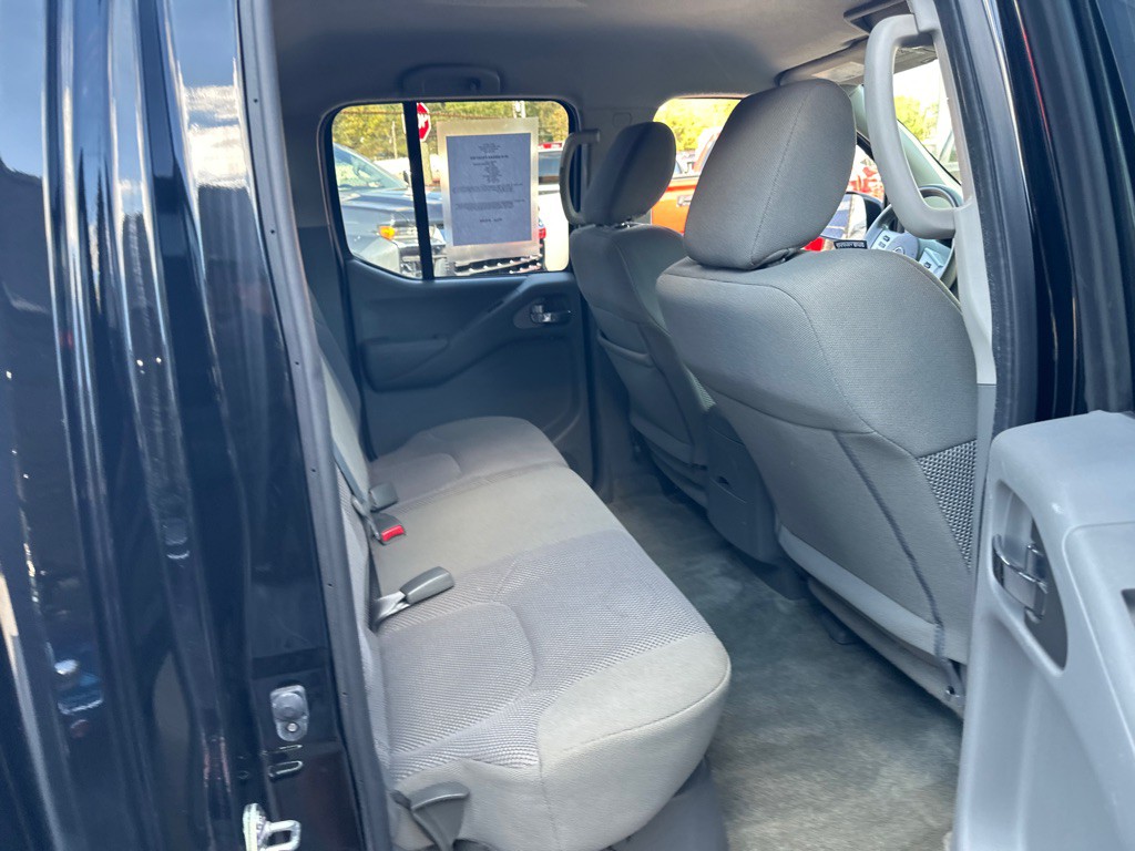 2018 Nissan Frontier Image 10