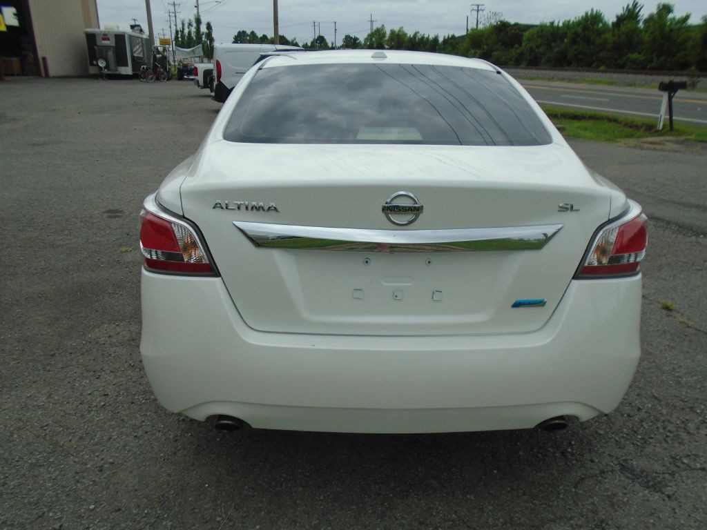 2014 Nissan Altima Image 12