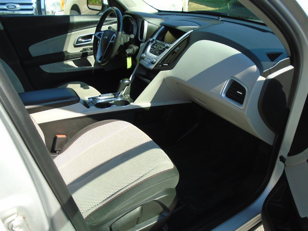 2016 Chevrolet Equinox Image 5