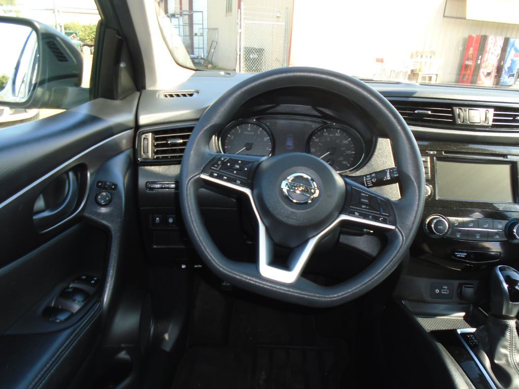 2020 Nissan Rogue Image 7
