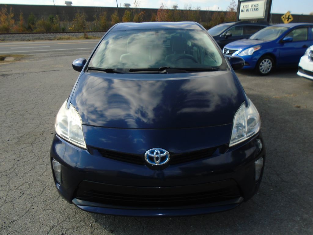 2013 Toyota Prius Image 3
