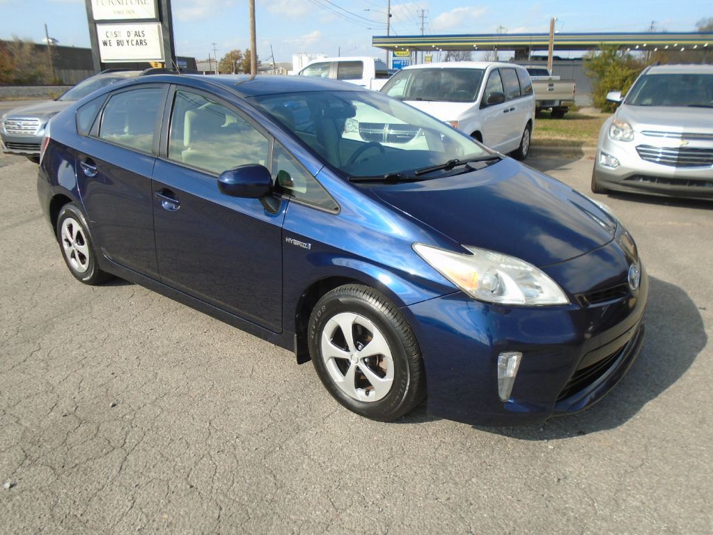 2013 Toyota Prius Image 4
