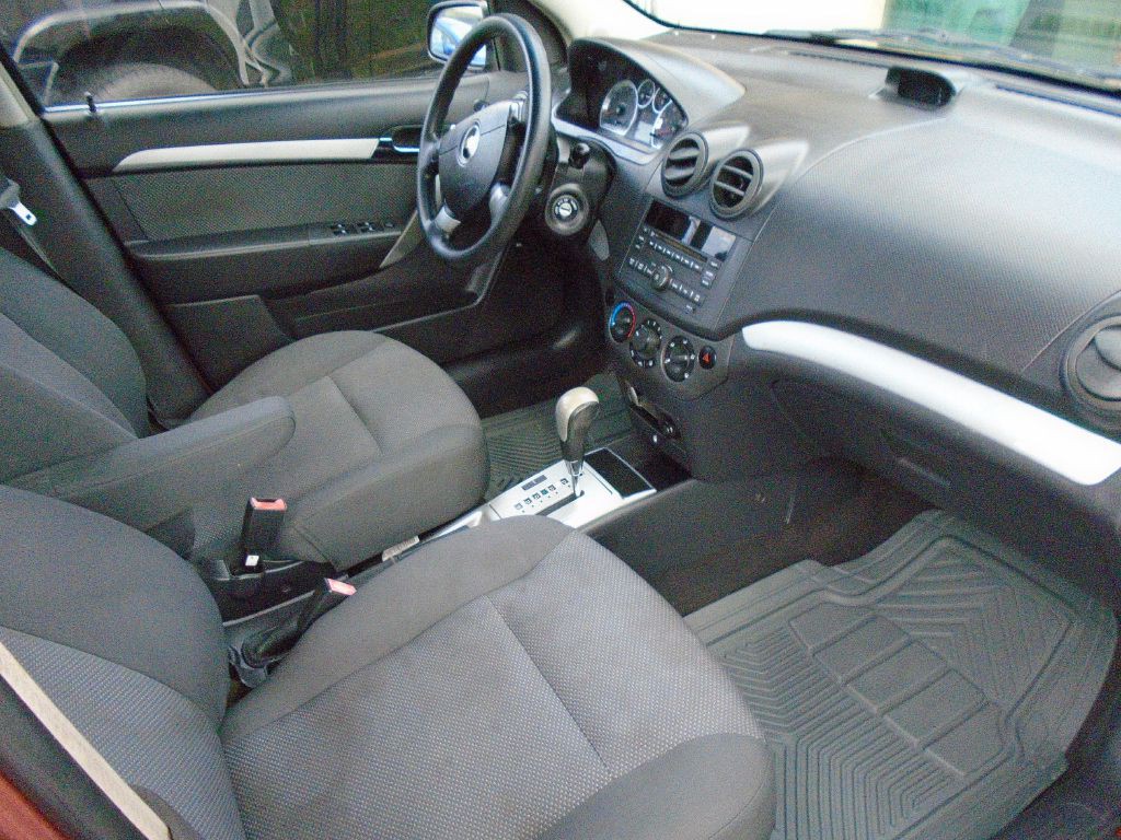 2011 Chevrolet Aveo Image 5