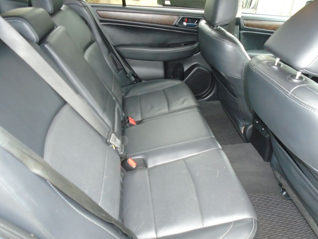 2015 Subaru Outback Image 6