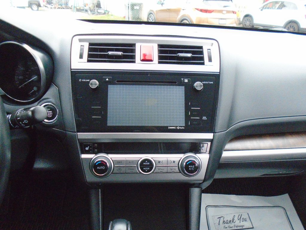 2015 Subaru Outback Image 8