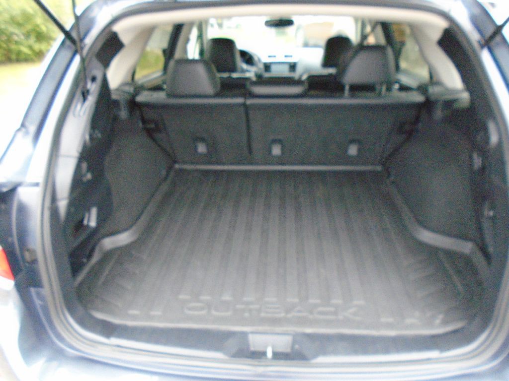 2015 Subaru Outback Image 14