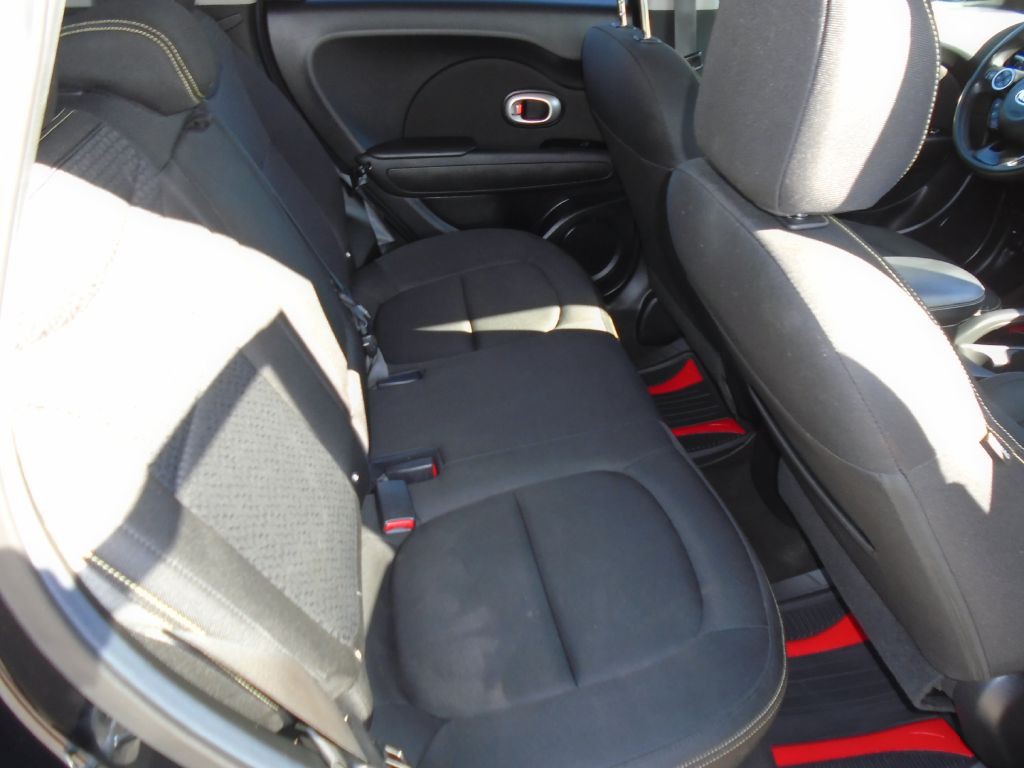 2016 Kia Soul Image 6