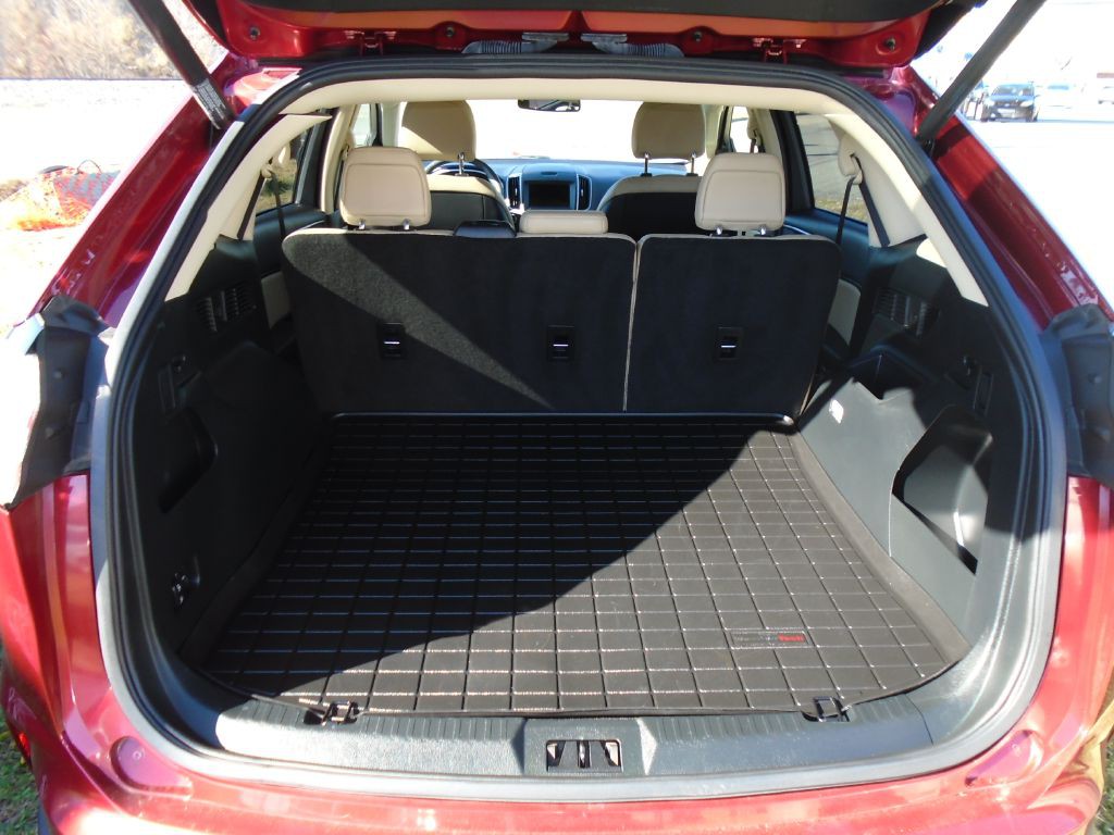 2019 Ford Edge Image 11