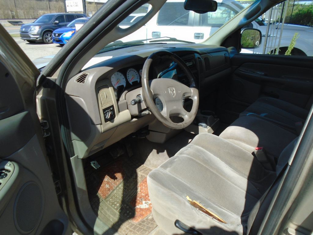 2002 Dodge Ram 1500 Image 2