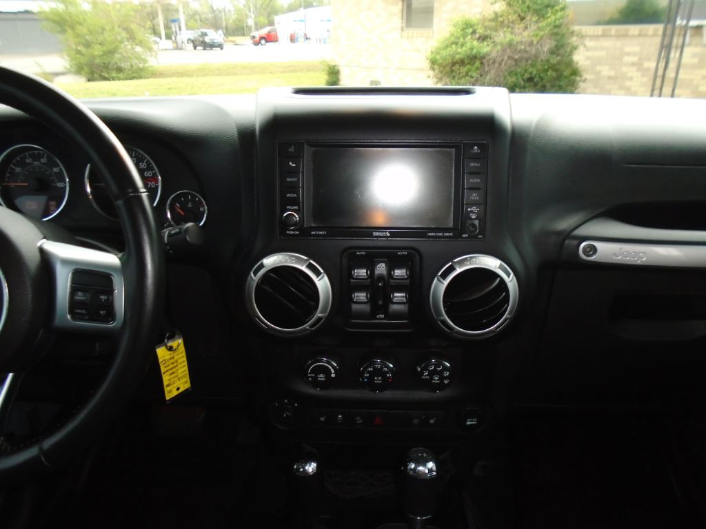 2014 Jeep Wrangler Unlimited Image 9