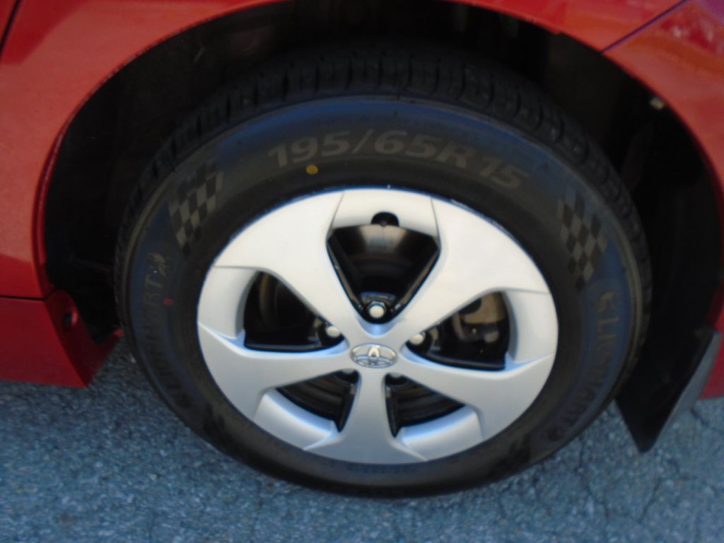 2014 Toyota Prius Image 14