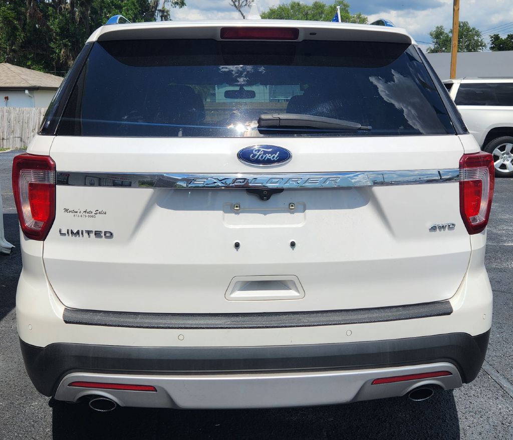 2017 Ford Explorer Image 9