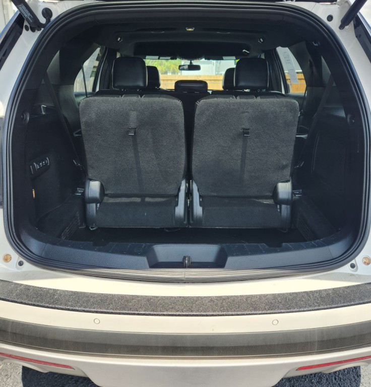 2017 Ford Explorer Image 11