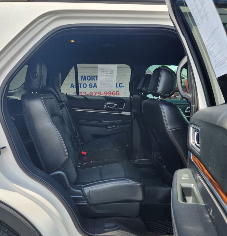2017 Ford Explorer Image 12