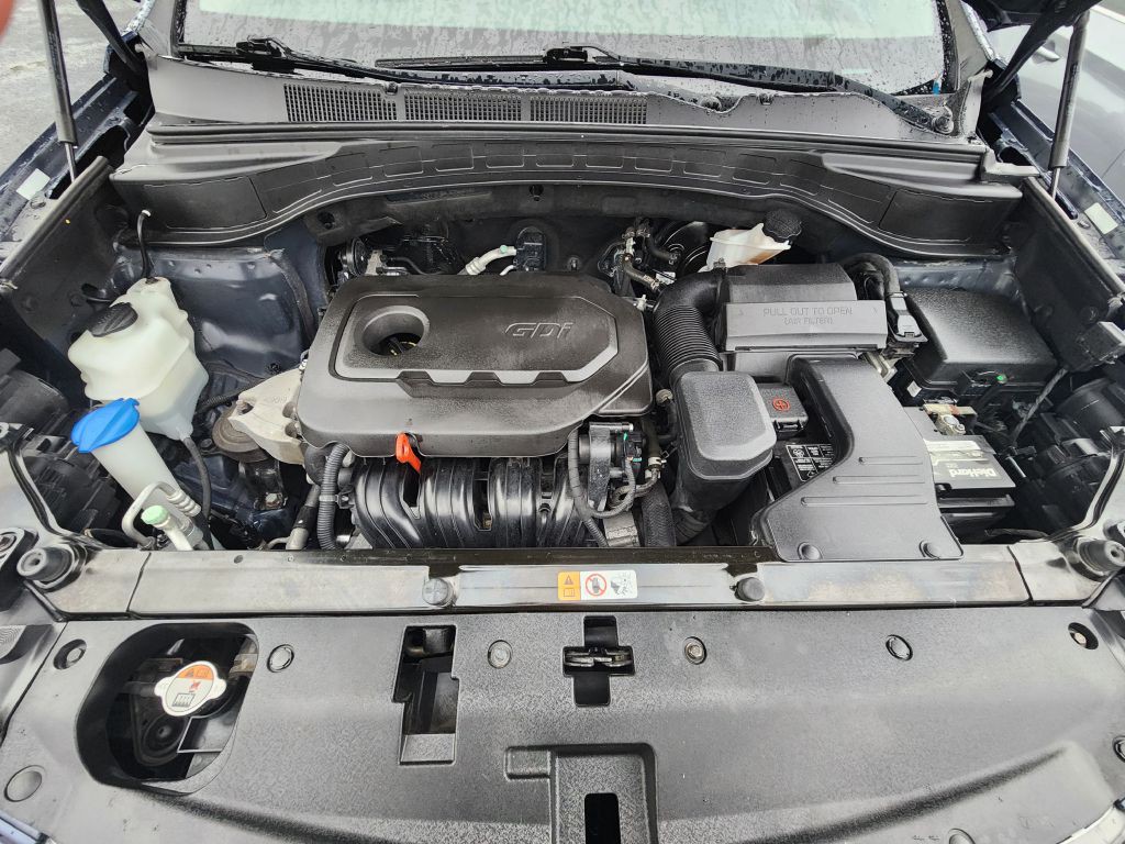 2018 Hyundai Santa Fe Sport Image 3