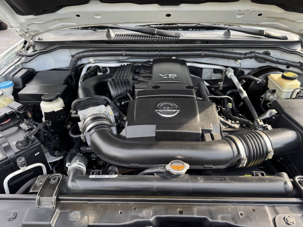 2016 Nissan Frontier Image 3