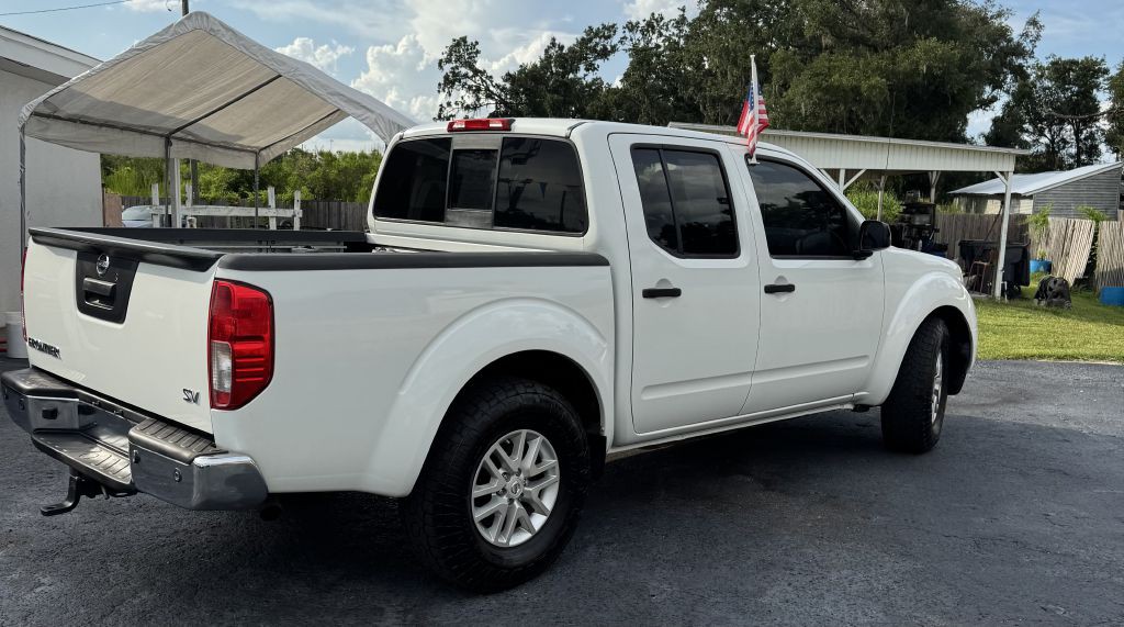 2016 Nissan Frontier Image 10