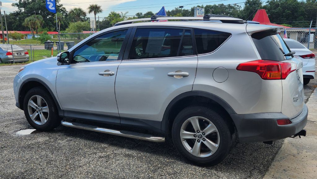 2015 Toyota Rav4 Image 5