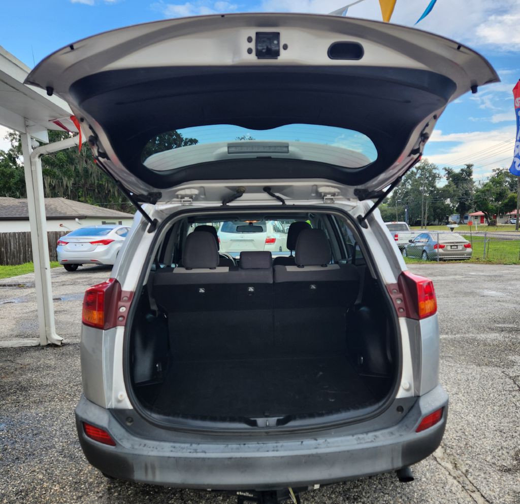 2015 Toyota Rav4 Image 7