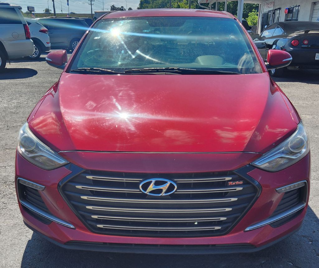 2017 Hyundai Elantra Image 2