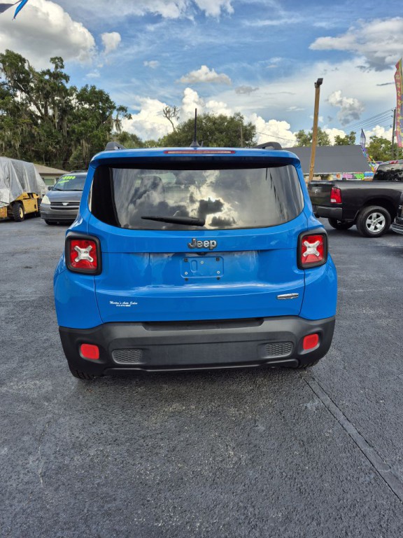 2015 Jeep Renegade Image 3