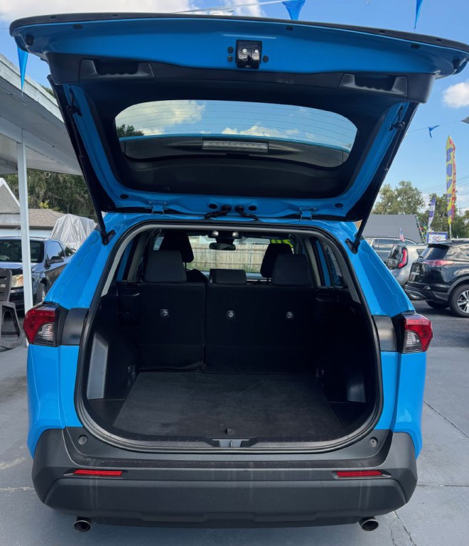 2020 Toyota Rav4 Image 10