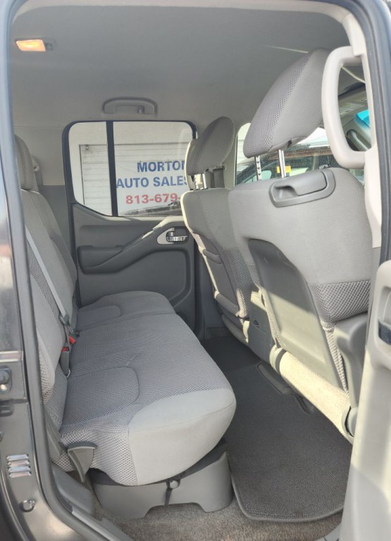 2010 Nissan Frontier Image 4