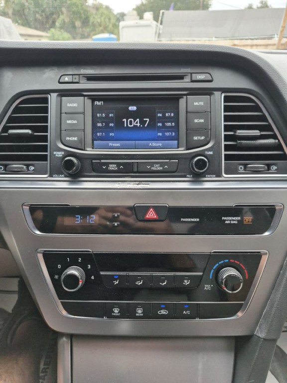 2015 Hyundai Sonata Image 5