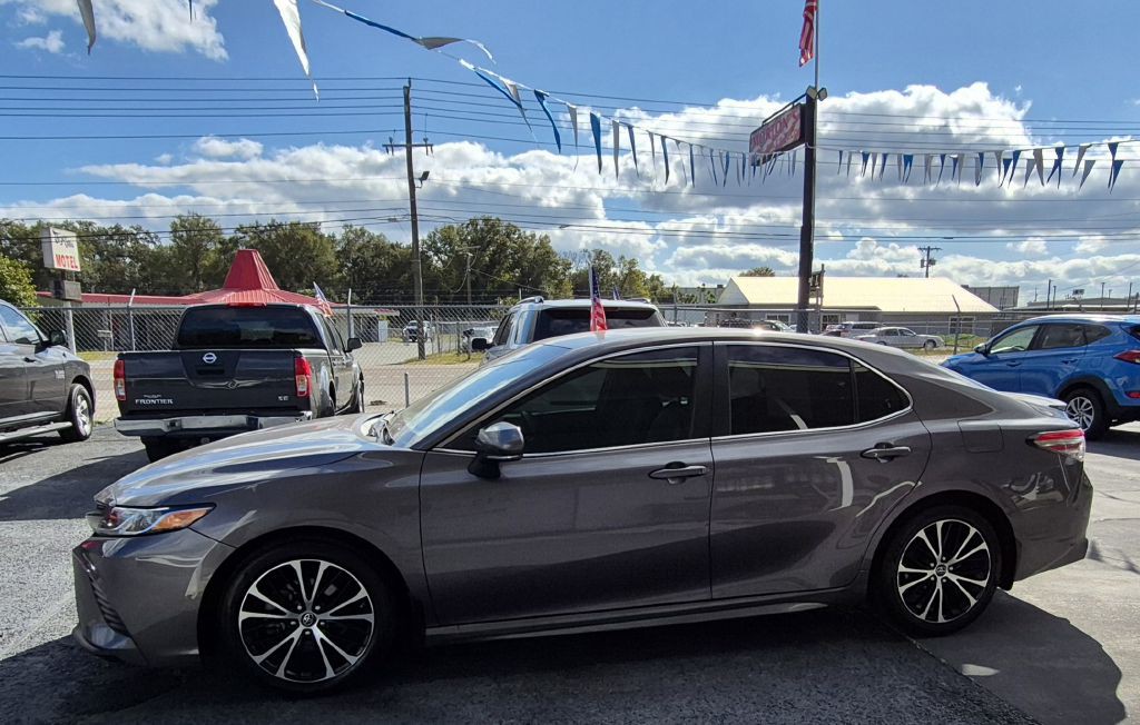 2019 Toyota Camry Image 4