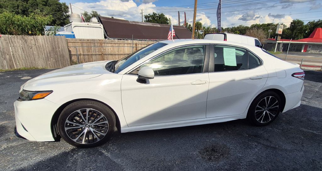 2019 Toyota Camry Image 5