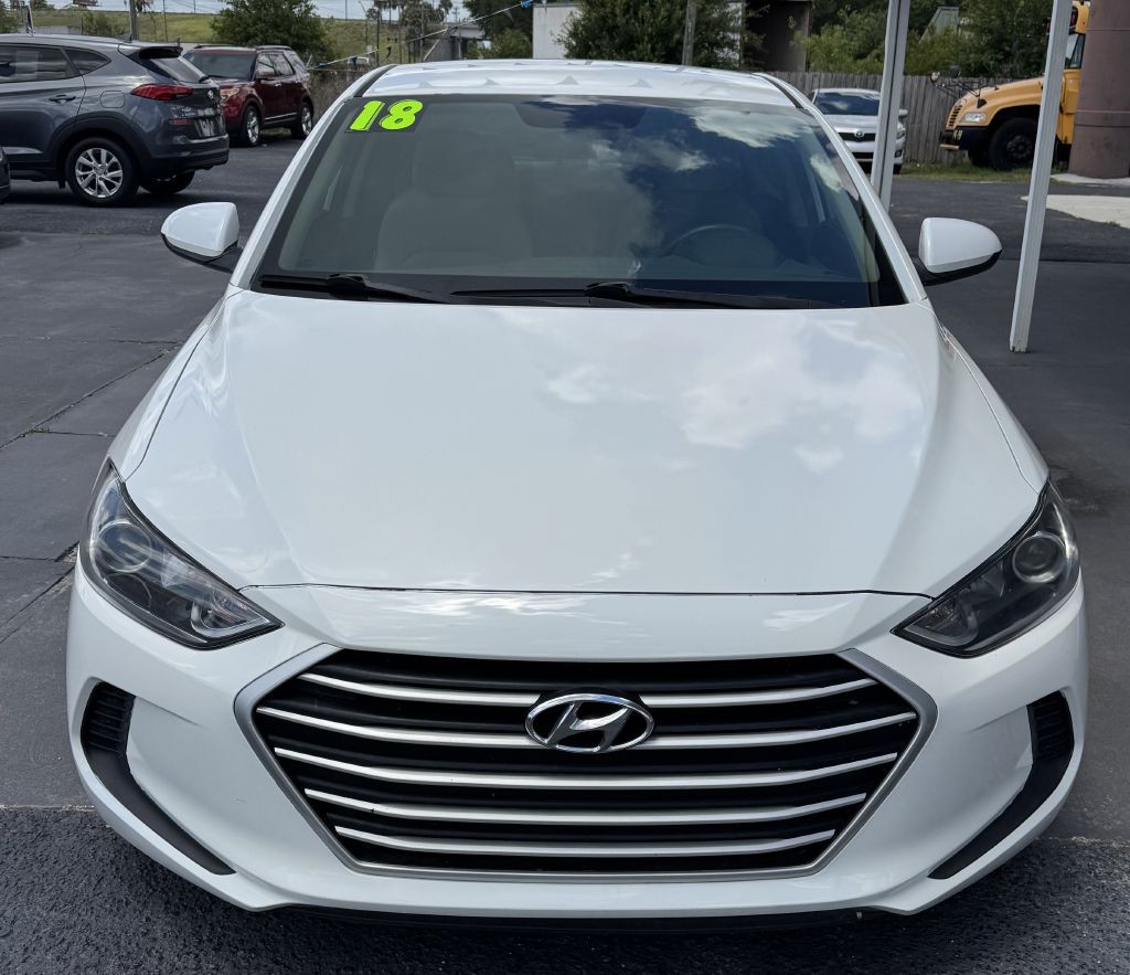 2018 Hyundai Elantra Image 1
