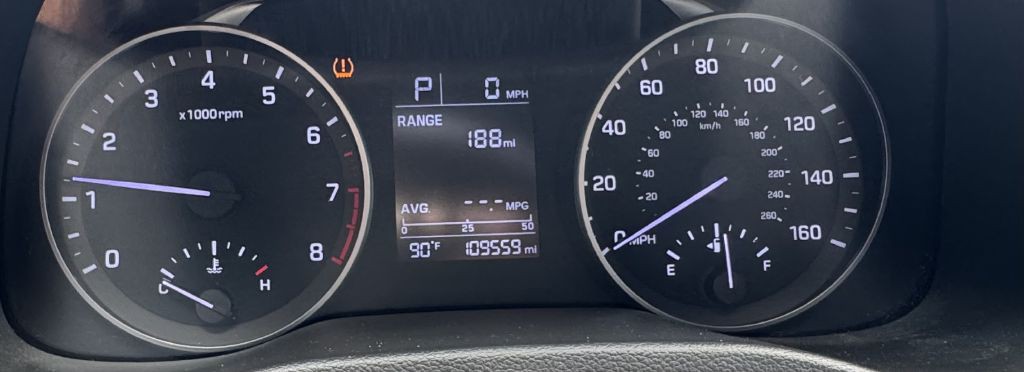 2018 Hyundai Elantra Image 4