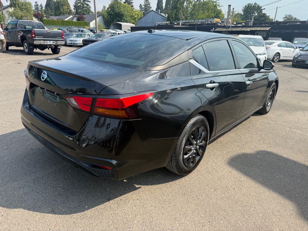 2020 Nissan Altima Image 3