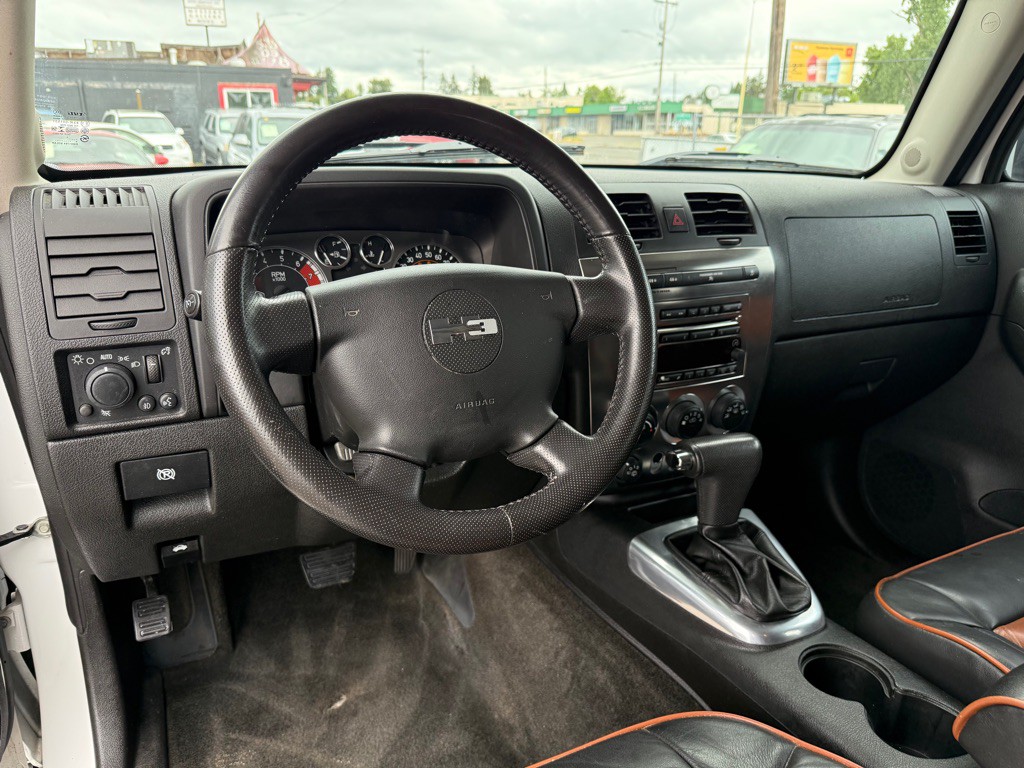 2008 HUMMER H3 Image 8