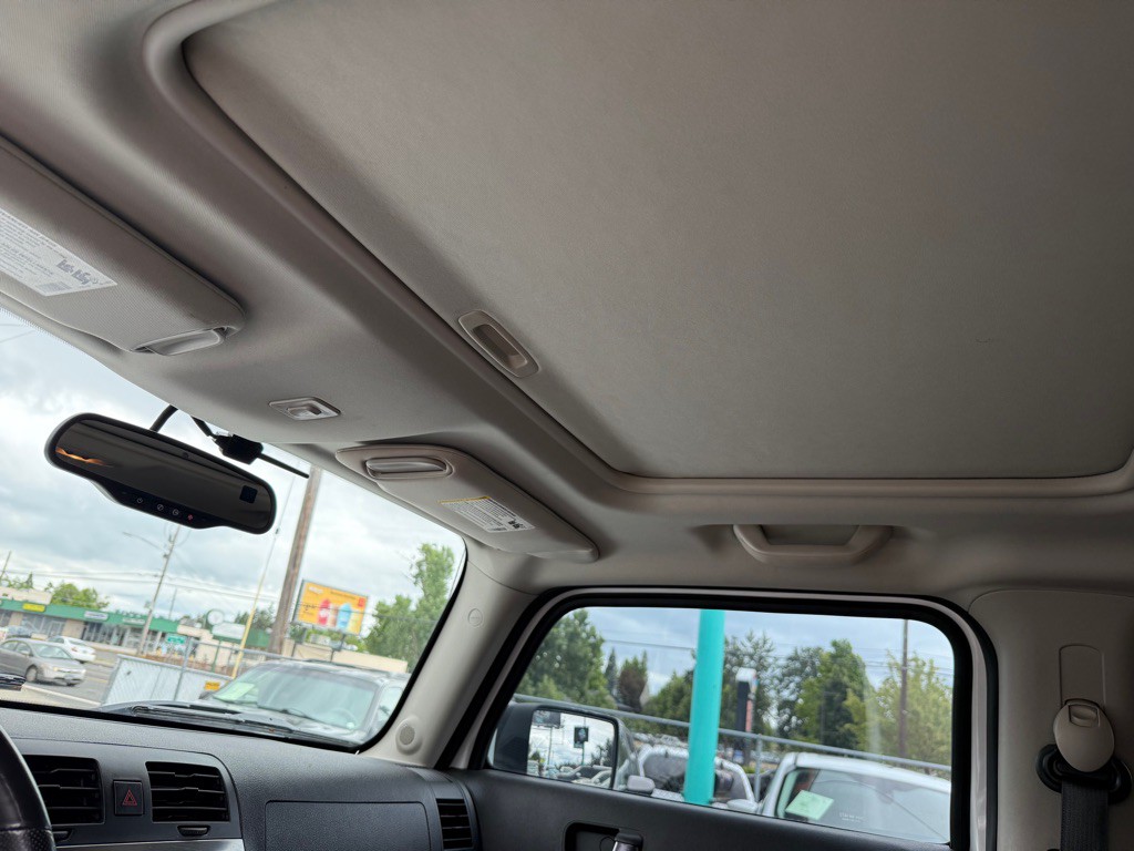 2008 HUMMER H3 Image 9