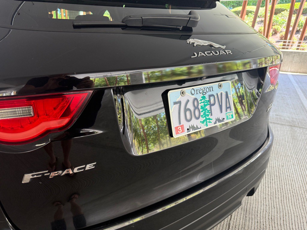 2020 Jaguar F-PACE Image 3
