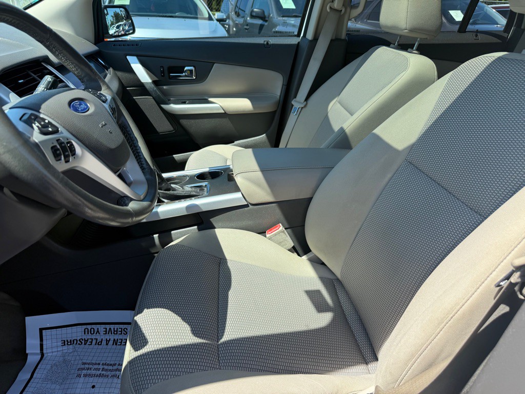 2011 Ford Edge Image 9