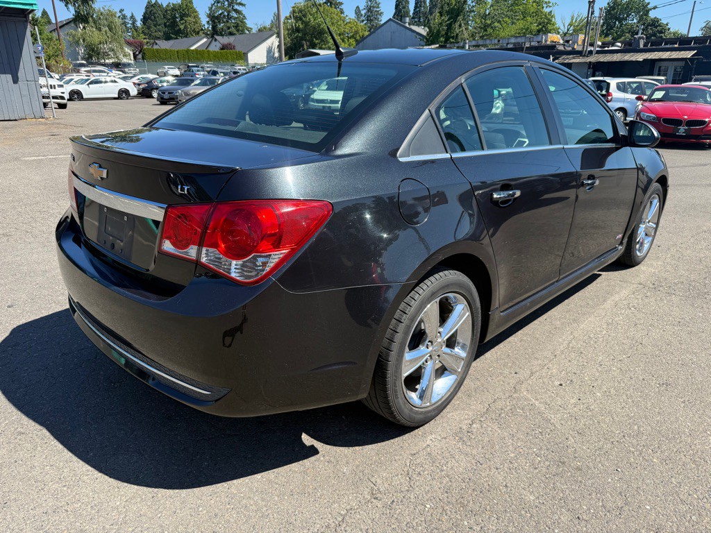 2011 Chevrolet Cruze Image 4